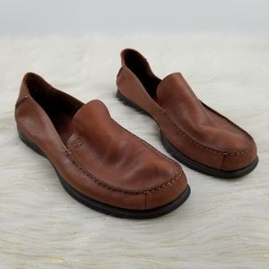 Timberland size 8M brown leather loafers